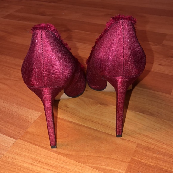 Like New - Nine West Stiletto pump - Picture 5 of 11